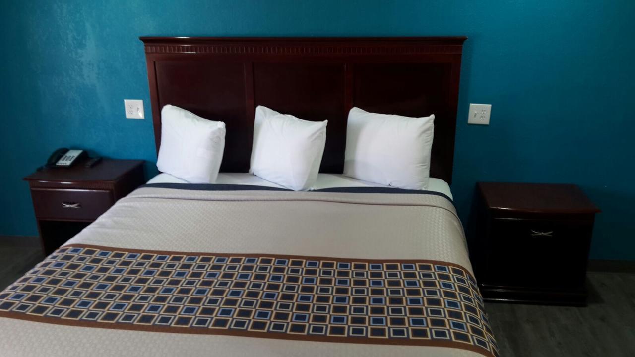 Paris Inn And Suites 외부 사진